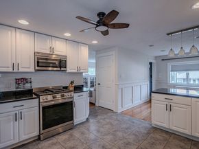 10 Richards Rd, Weymouth MA 02189