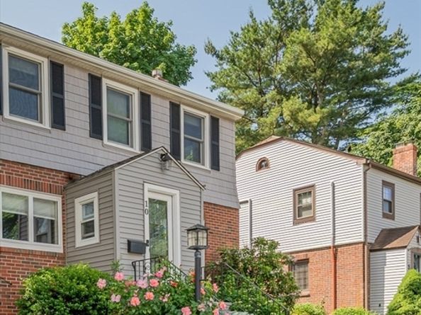 10 Richards Rd, Weymouth MA 02189