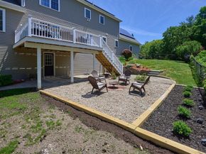 9 Gannett Way, Hopedale MA 01747