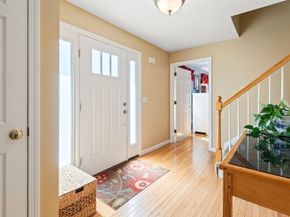 9 Gannett Way, Hopedale MA 01747