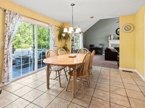 9 Gannett Way, Hopedale MA 01747
