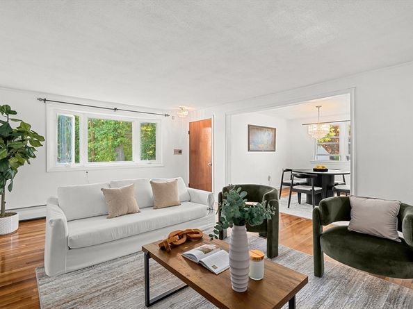 2 Canaan St, Boston MA 02126
