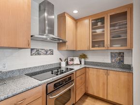 16 Harcourt St 4C, Boston MA 02116