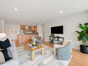 16 Harcourt St 4C, Boston MA 02116