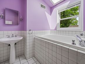 50 Melrose Ave, Tewksbury MA 01876
