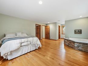 50 Melrose Ave, Tewksbury MA 01876