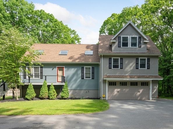 50 Melrose Ave, Tewksbury MA 01876