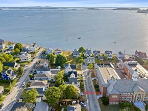 14 L St, Hull MA 02045