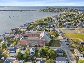 14 L St, Hull MA 02045