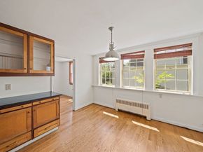 14 L St, Hull MA 02045