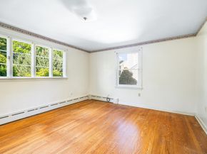 45 Indian Hill Rd, Worcester MA 01606