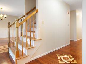 140 Paradise Ln, Sturbridge MA 01518