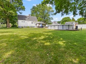 12 Newton Ave, Oxford MA 01540