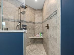 35 Eastern Point Dr 34, Shrewsbury MA 01545