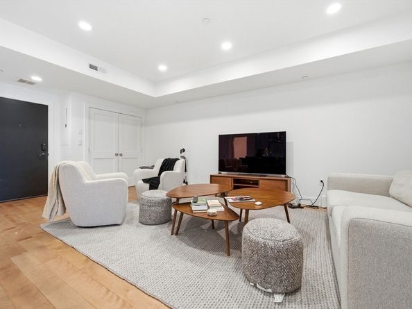 50 Hichborn St 209, Boston MA 02135