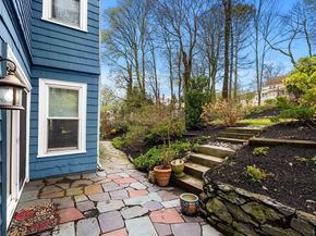 13 Mount Ida Ter 13, Newton MA 02458