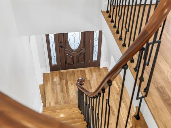 5 Cottage St, Nahant MA 01908
