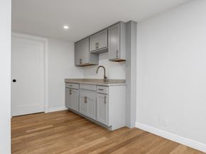 5 Cottage St, Nahant MA 01908
