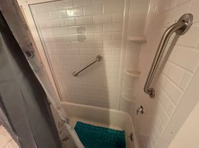 98 Medway St, Norfolk MA 02056