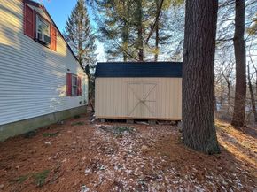98 Medway St, Norfolk MA 02056