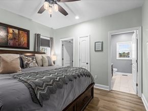 8 Tea Party Drive, Uxbridge MA 01569