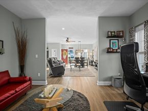 8 Tea Party Drive, Uxbridge MA 01569