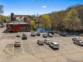 14 Sanford St 61, Medway MA 02053