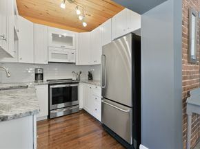 14 Sanford St 61, Medway MA 02053
