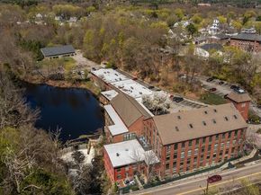 14 Sanford St 61, Medway MA 02053