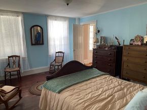 6 Church St, West Boylston MA 01583