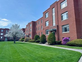8 Ashland Street 8G, Worcester MA 01609