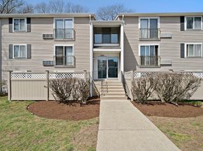 15 Village Rock Ln 2, Natick MA 01760