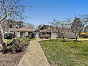 15 Village Rock Ln 2, Natick MA 01760