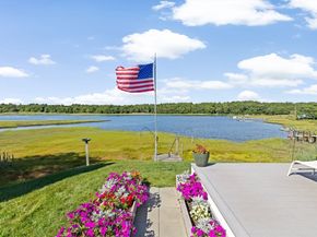 28 Arlington Road, Wareham MA 02571
