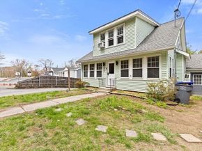 137 Westboro Rd, Grafton MA 01536