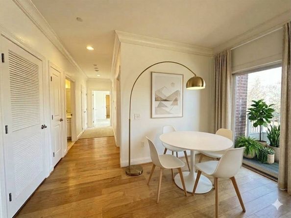 629 Hammond Street E205, Brookline MA 02467