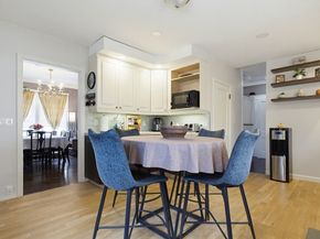 4 Hamill Rd, Worcester MA 01602