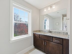 5 Green Ln 5, Framingham MA 01701