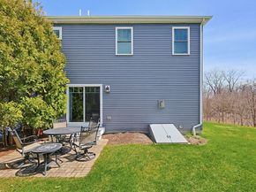 5 Green Ln 5, Framingham MA 01701