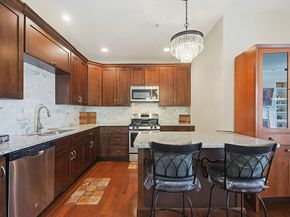 5 Green Ln 5, Framingham MA 01701