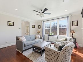 5 Green Ln 5, Framingham MA 01701