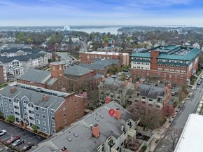 28 Federal St 10, Salem MA 01970