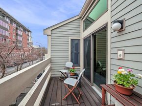 28 Federal St 10, Salem MA 01970