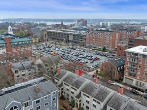 28 Federal St 10, Salem MA 01970