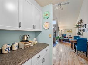 28 Federal St 10, Salem MA 01970