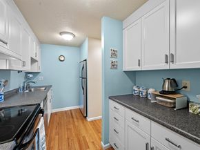 28 Federal St 10, Salem MA 01970