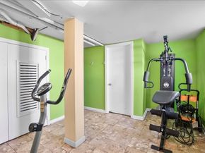 32 Byron Ave, Brockton MA 02301