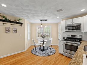 31 Forest Lane 31, Hopkinton MA 01748