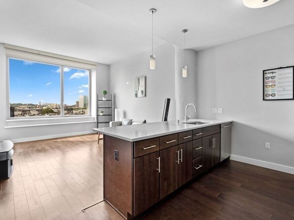 43 Westland Ave 602, Boston MA 02115