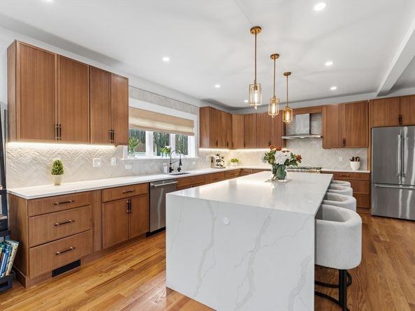 7 Circle Drive, Dover MA 02030